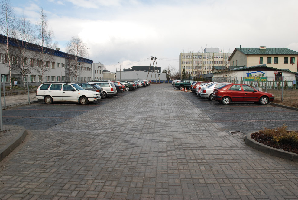  Realizacja parkingu na samochody osobowe Fabet 